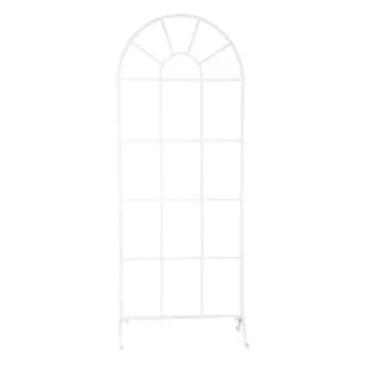 Window standing 371569