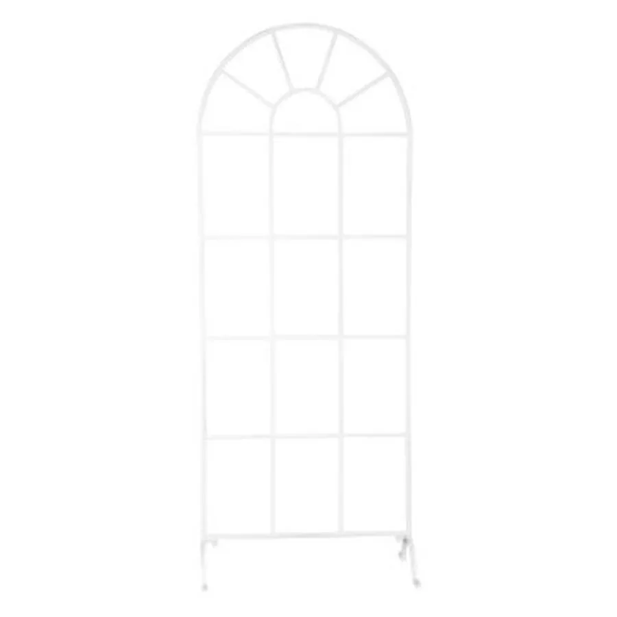 Window standing 371569